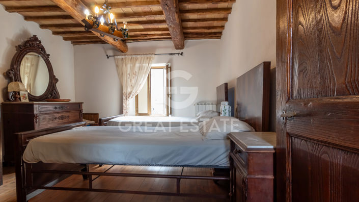 Image No.20-3 Bed Property for sale