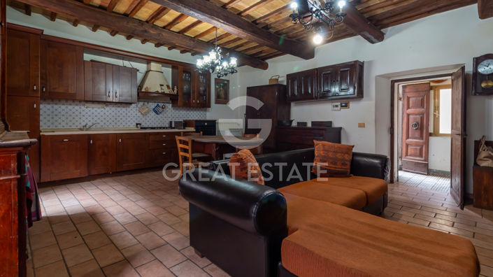 Image No.8-3 Bed Property for sale