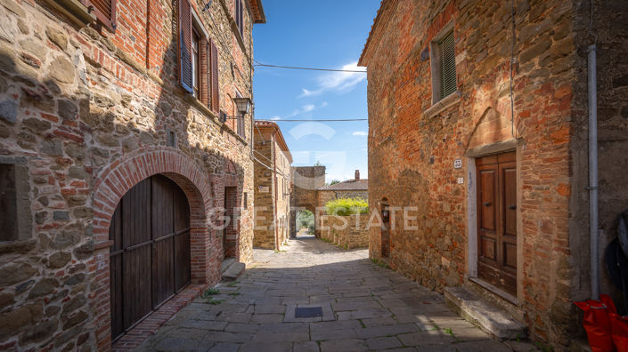 Image No.12-5 Bed Country House for sale