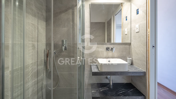 Image No.24-5 Bed Country House for sale