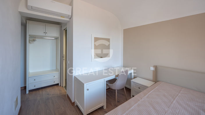 Image No.26-5 Bed Country House for sale