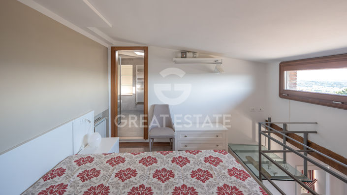 Image No.29-5 Bed Country House for sale