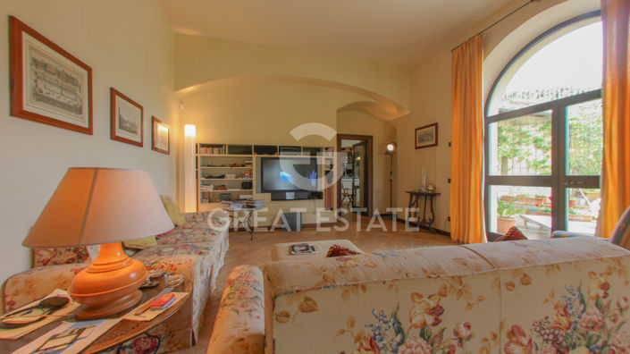 Image No.36-9 Bed Country House for sale