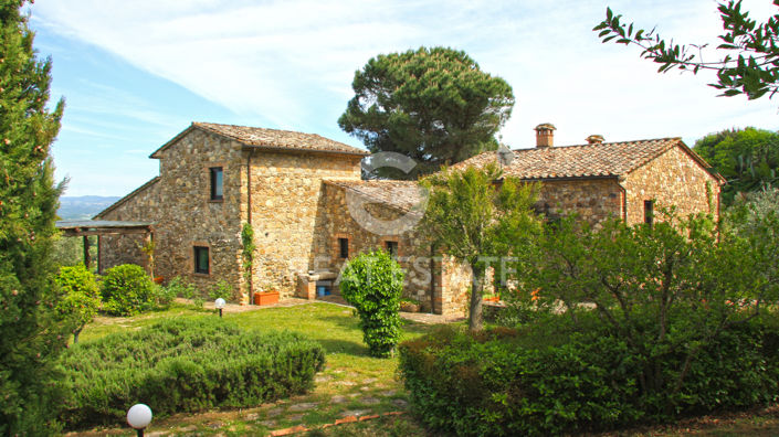 Image No.9-9 Bed Country House for sale