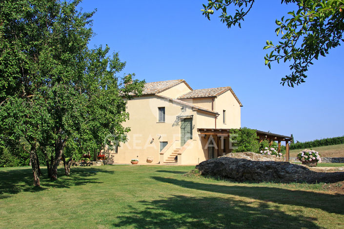 Image No.12-4 Bed Country House for sale