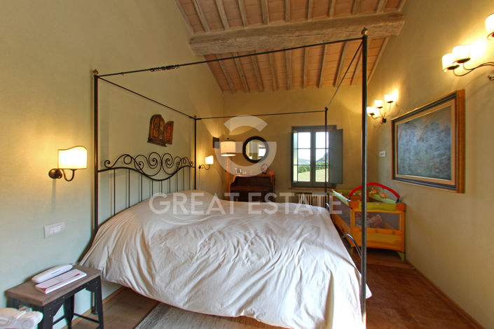 Image No.20-4 Bed Country House for sale