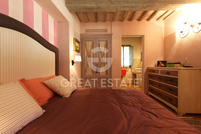 Image No.22-4 Bed Country House for sale