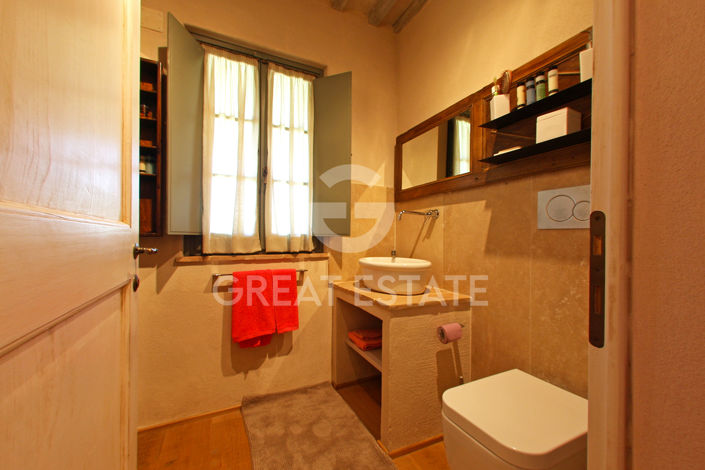 Image No.24-4 Bed Country House for sale