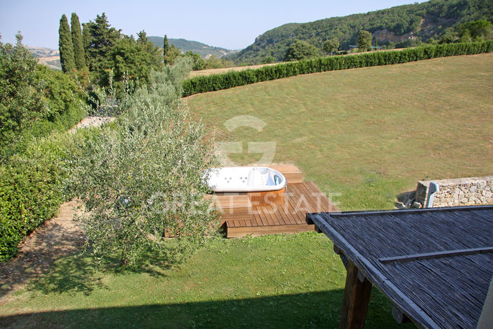 Image No.39-4 Bed Country House for sale