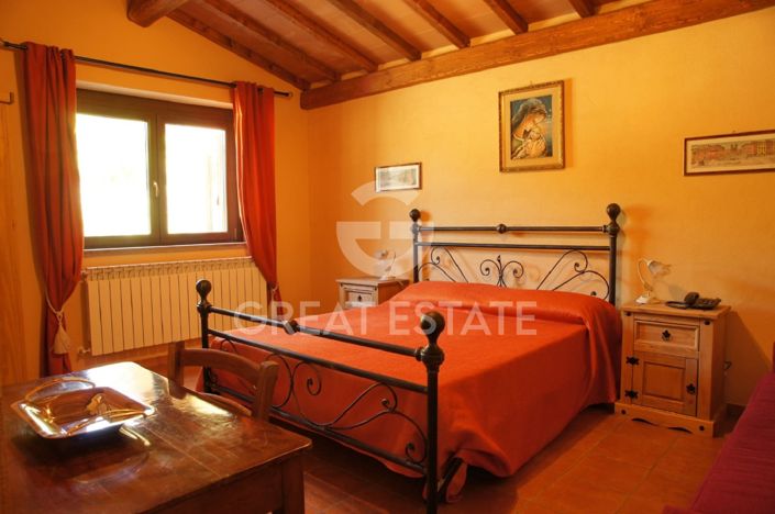 Image No.11-9 Bed Country House for sale