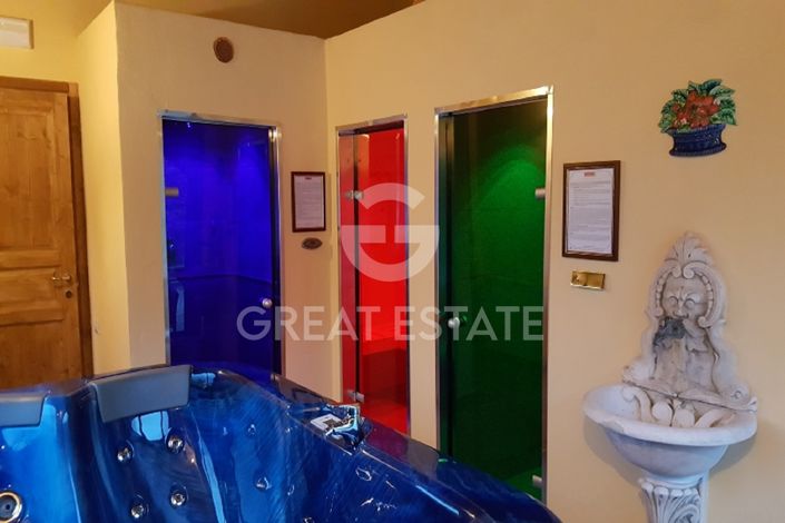 Image No.17-9 Bed Country House for sale