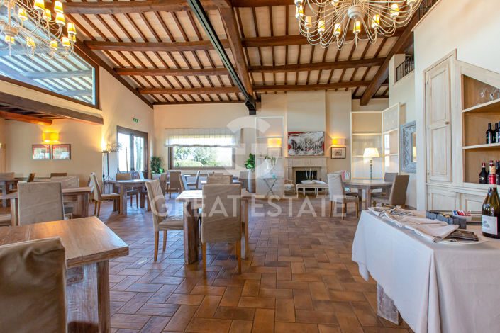 Image No.3-30 Bed Farmhouse for sale