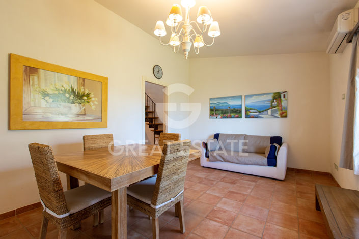 Image No.29-30 Bed Farmhouse for sale