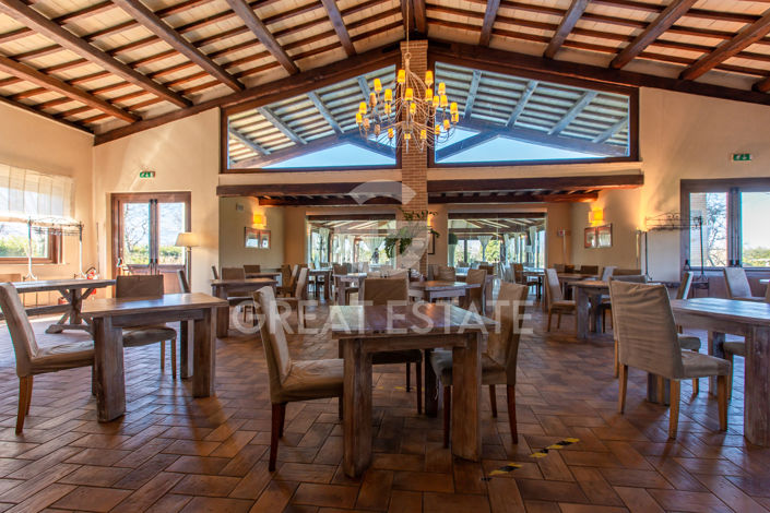 Image No.55-30 Bed Farmhouse for sale