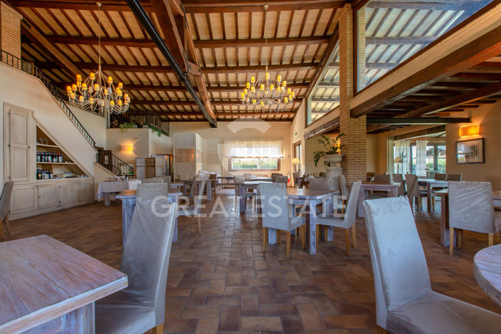 Image No.56-30 Bed Farmhouse for sale