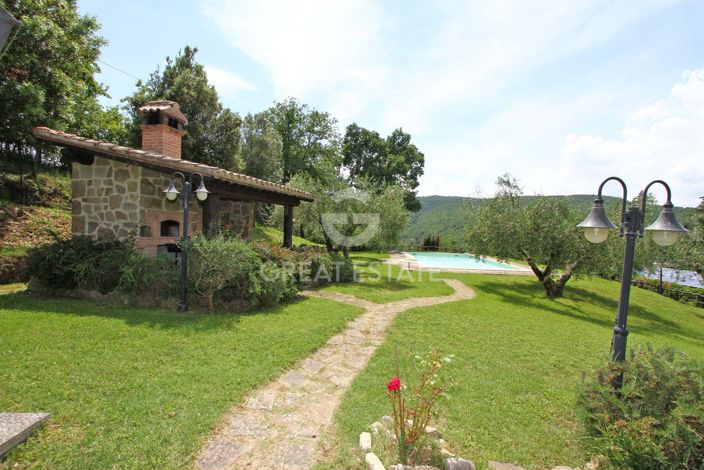 Image No.13-Maison de campagne de 5 chambres à vendre à Pérouse