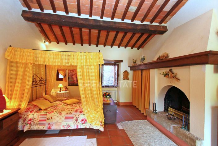 Image No.24-Maison de campagne de 5 chambres à vendre à Pérouse