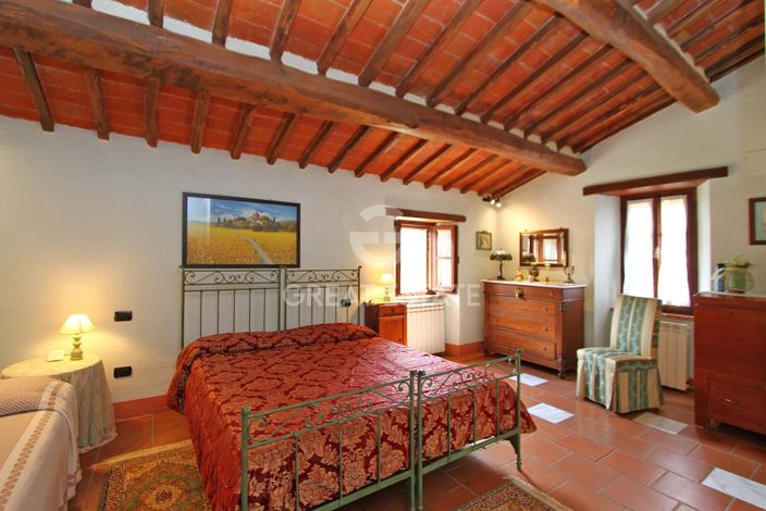 Image No.25-Maison de campagne de 5 chambres à vendre à Pérouse