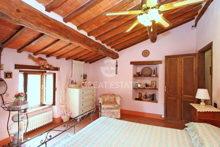 Image No.29-Maison de campagne de 5 chambres à vendre à Pérouse