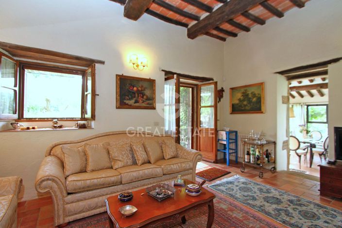 Image No.6-Maison de campagne de 5 chambres à vendre à Pérouse