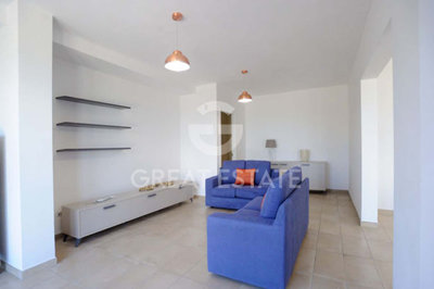 vendesi-villa-plurifamiliare-in-toscana-gross