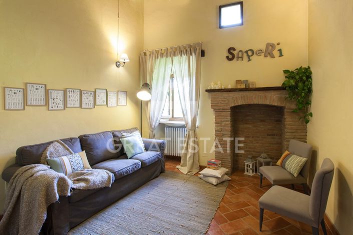 Image No.13-4 Bed Country House for sale