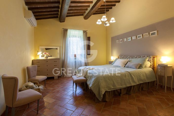 Image No.21-4 Bed Country House for sale