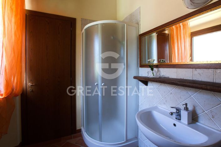 Image No.25-4 Bed Country House for sale