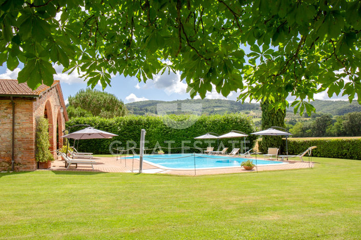 Image No.53-18 Bed Country House for sale