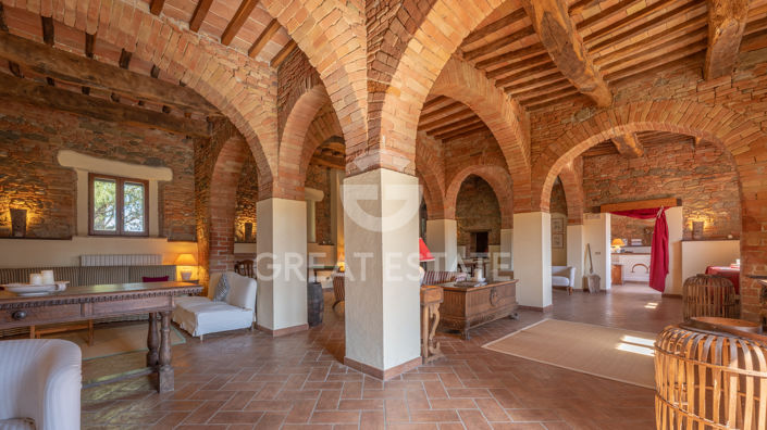 Image No.58-Maison de campagne de 18 chambres à vendre à Deruta