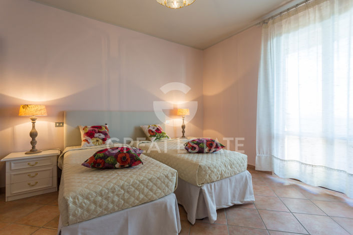 Image No.12-Maison de campagne de 4 chambres à vendre à Pérouse