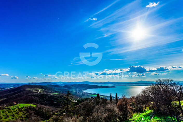 Image No.16-Maison de campagne de 4 chambres à vendre à Pérouse