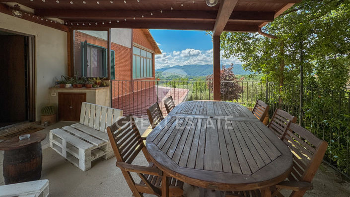 Image No.11-8 Bed Villa for sale