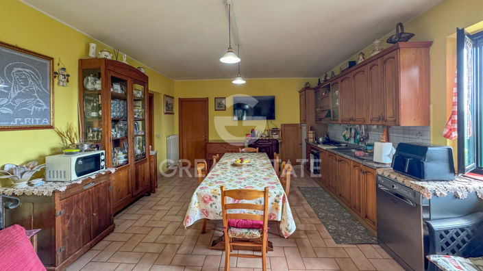 Image No.15-8 Bed Villa for sale