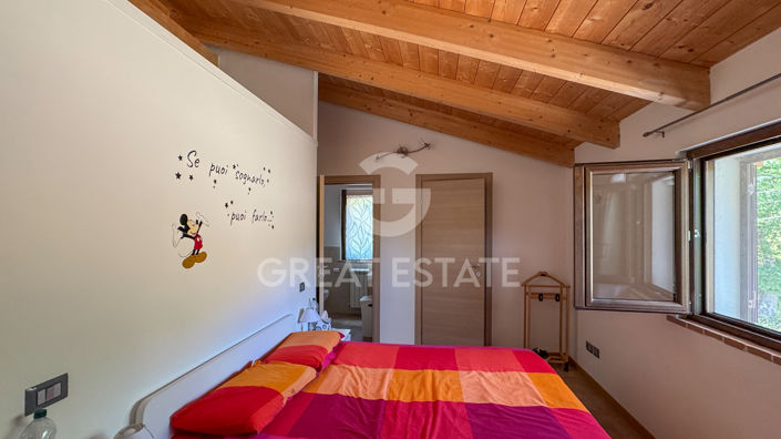 Image No.20-8 Bed Villa for sale