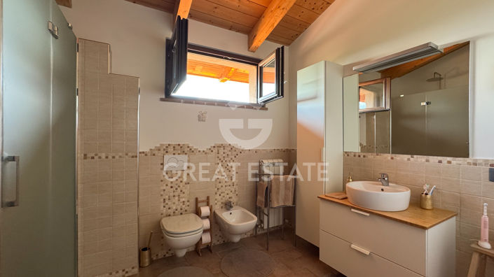 Image No.26-8 Bed Villa for sale