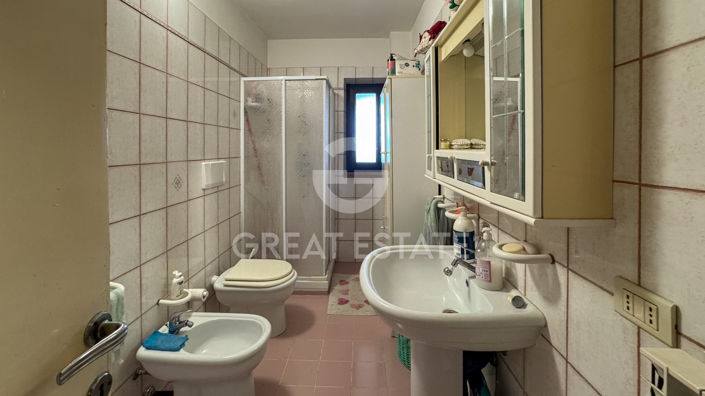 Image No.28-8 Bed Villa for sale