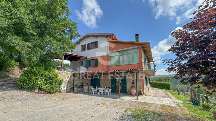 Image No.3-8 Bed Villa for sale