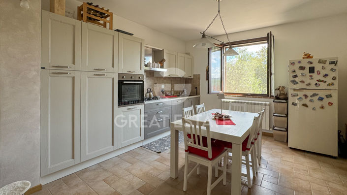 Image No.5-8 Bed Villa for sale