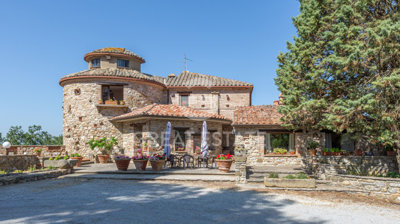 10 Bed Country House for sale