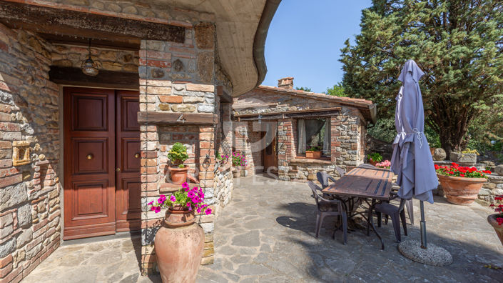 Image No.10-10 Bed Country House for sale