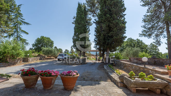 Image No.15-10 Bed Country House for sale