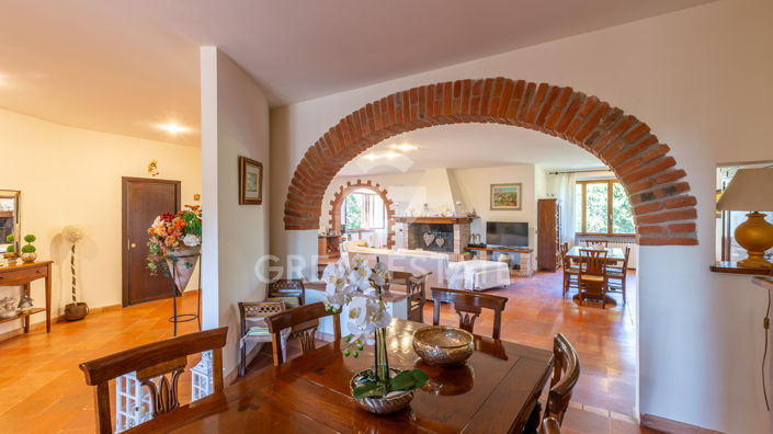 Image No.2-10 Bed Country House for sale