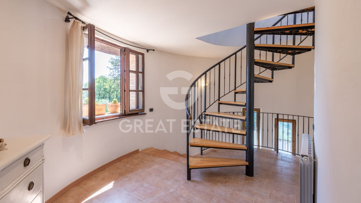 Image No.22-10 Bed Country House for sale