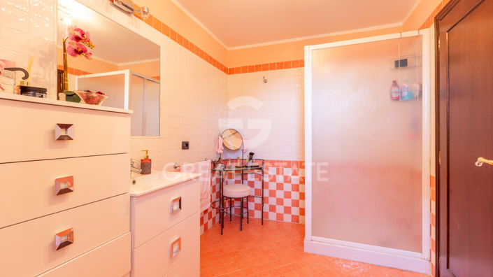 Image No.25-10 Bed Country House for sale