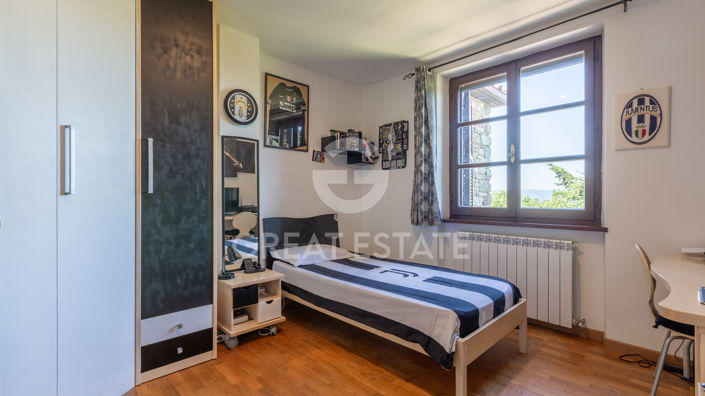 Image No.27-10 Bed Country House for sale