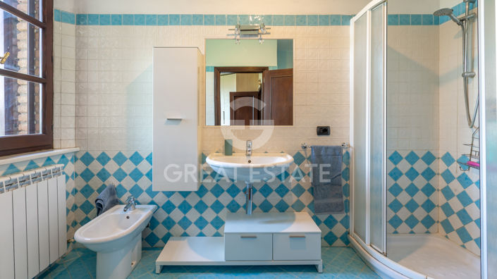 Image No.28-10 Bed Country House for sale