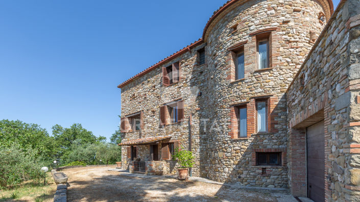 Image No.8-10 Bed Country House for sale