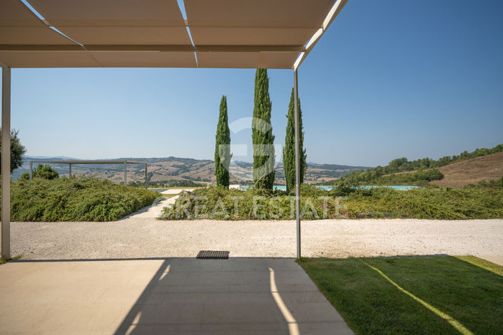 Image No.16-5 Bed Country House for sale