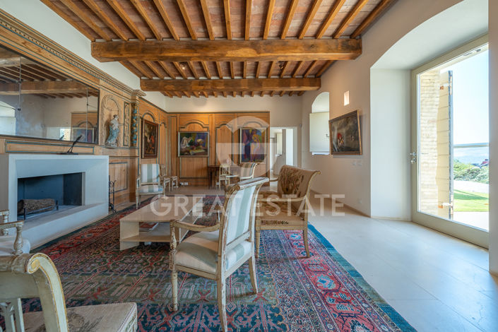 Image No.42-5 Bed Country House for sale